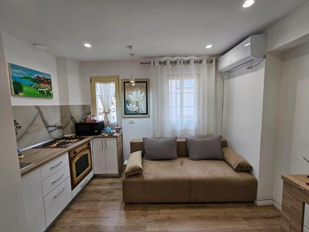 Alan Apartments 4 Myslym Shyri Tirana Buitenkant foto